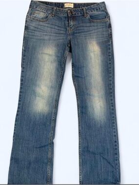 Women’s Faded Blue low rise bootcut Jeans